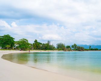 The Irie Inn - Montego Bay - Παραλία