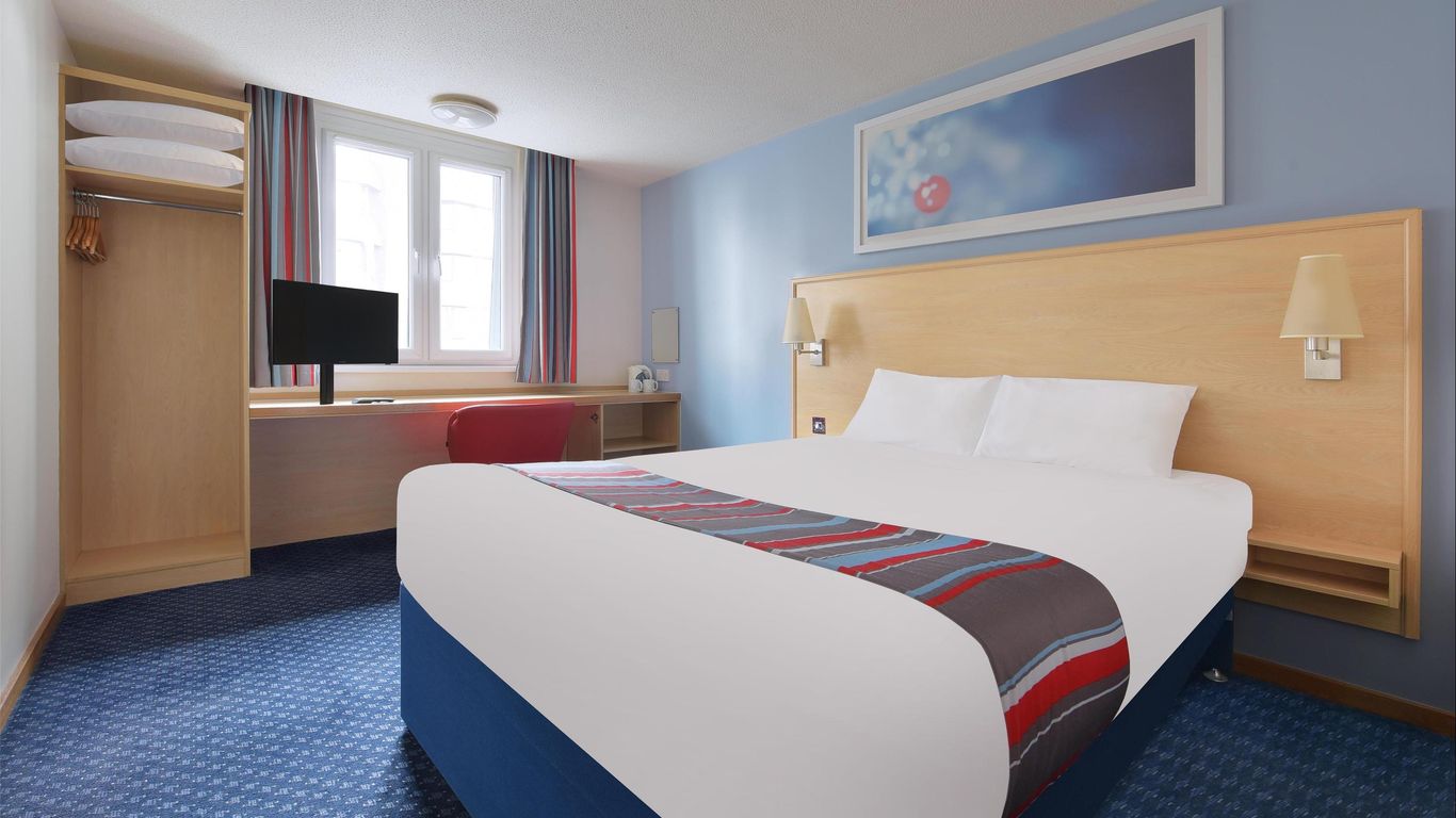 Travelodge Manchester Birch M62 Eastbound