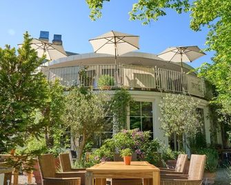 Parkhotel Obermenzing - Munich - Patio