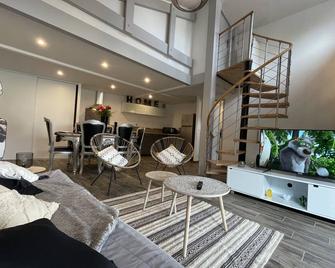 Jolie maison dans un quartier très calme - Martignas-sur-Jalle - Salon