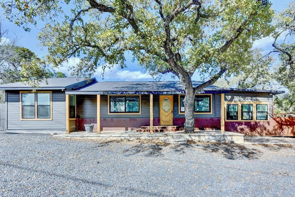 Downtown Studio 1 at Beer Ranch Project - Wimberley