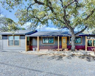 Downtown Studio 1 at Beer Ranch Project - Wimberley