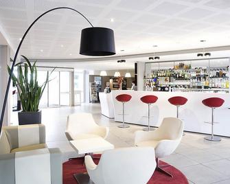 Novotel Pau Pyrénées - Лескар - Бар