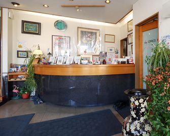 Kappo Ryokan Business Hotel Yoshinoya - Takahata - Receptie