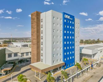 One Guadalajara Periferico Norte - Guadalajara - Edificio