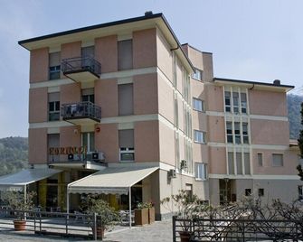 Albergo Ristorante Fornaci - Trescore Balneario - Budova