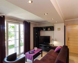 apartments gaura - comfort one-bedroom apartment with terrace - Dubrovnik - Sala de estar
