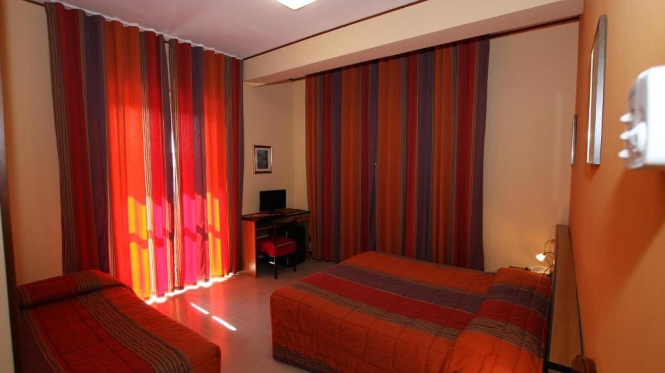 Hotel Naxos B&b