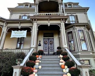Garth Woodside Mansion Bed and Breakfast - Hannibal - Rakennus