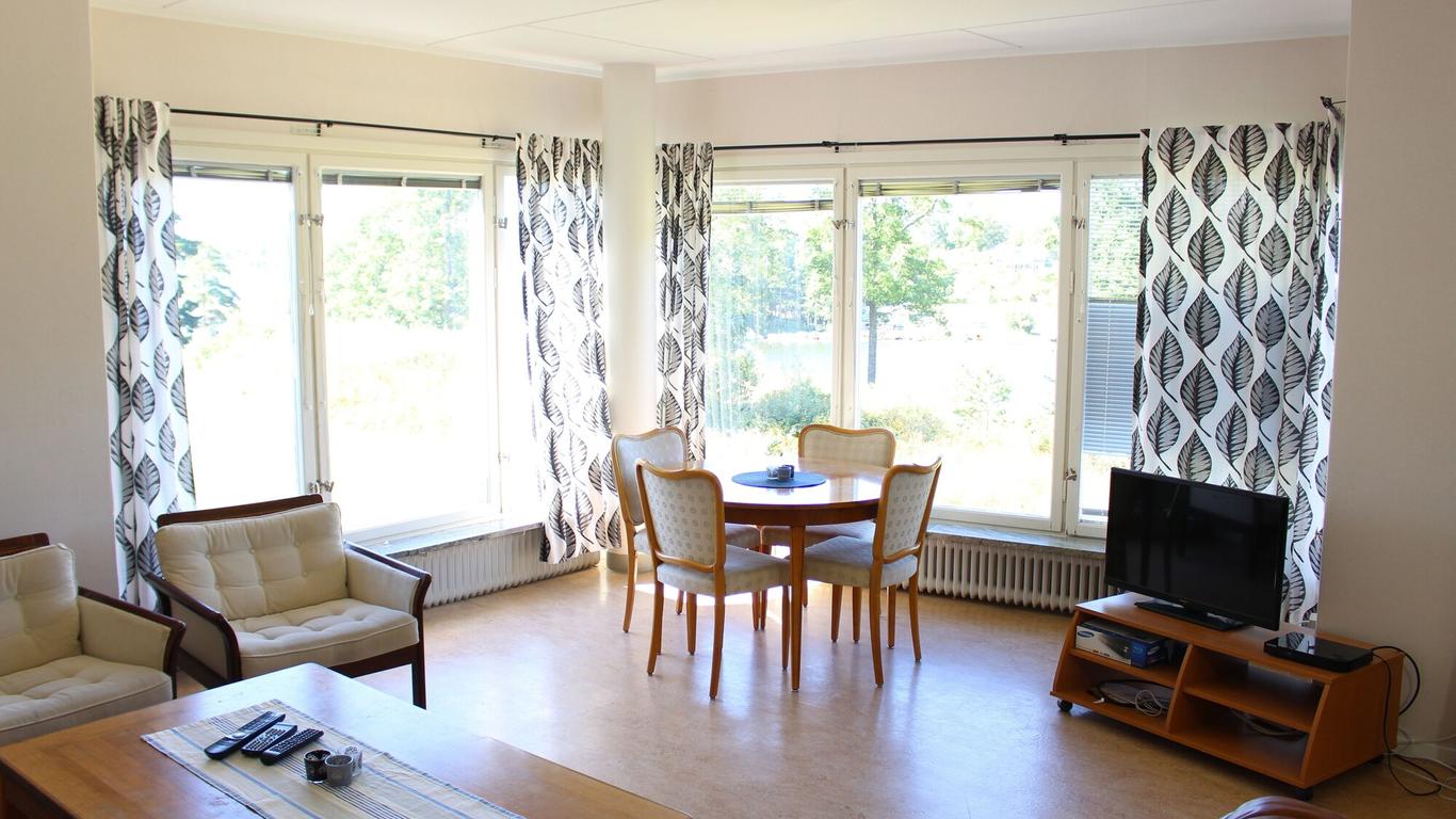 Liljeholmen Herrgård Hostel