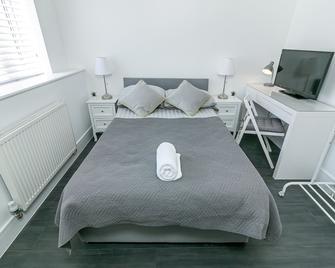 Archers House - Stevenage - Bedroom