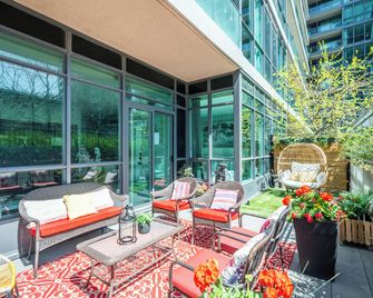 Rivetstays- The Neptune I - Toronto - Parveke