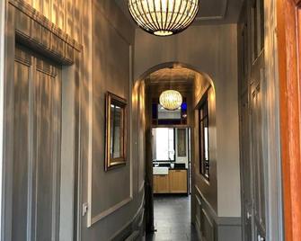 Les chambres Berguoises Chambre privée au Cœur de Bergues - Bergues - Flur