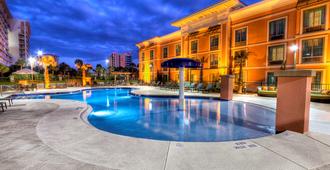 Hampton Inn & Suites Destin - Destin - Bể bơi