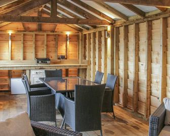 Hillside Lodge - Ludlow - Dining room