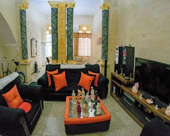 Casa Zamora - Havana - Living room