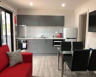 Acacia Caravan Park & Holiday Units - Ararat - Kuchyň