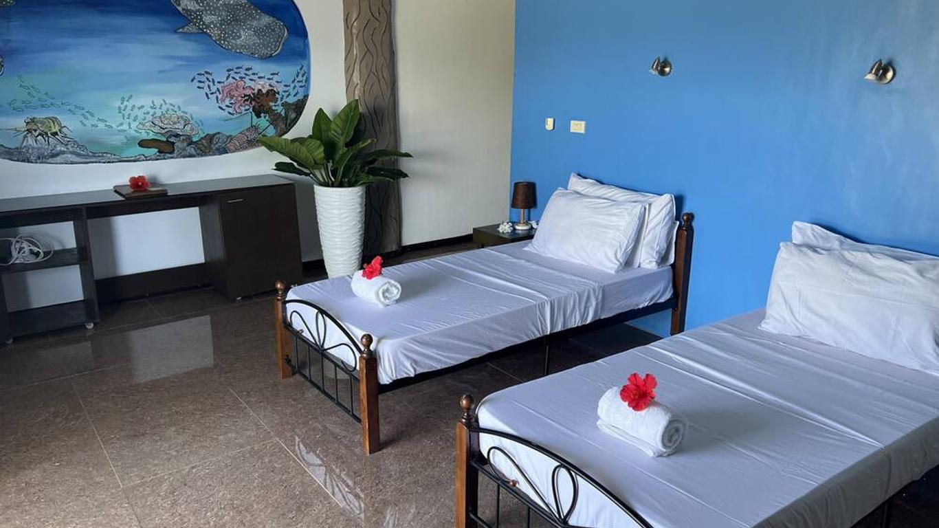 Cabilao Sunset Dive & Beach Resort