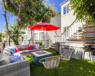 The Big House - San Diego - Patio