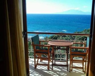 Sofos Apartments - Zakynthos - Balkón