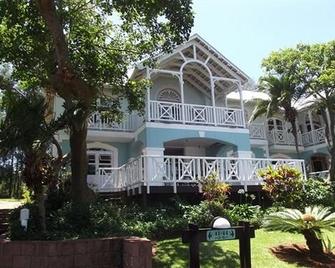 Caribbean Estates Holiday Resort - Port Edward - Building