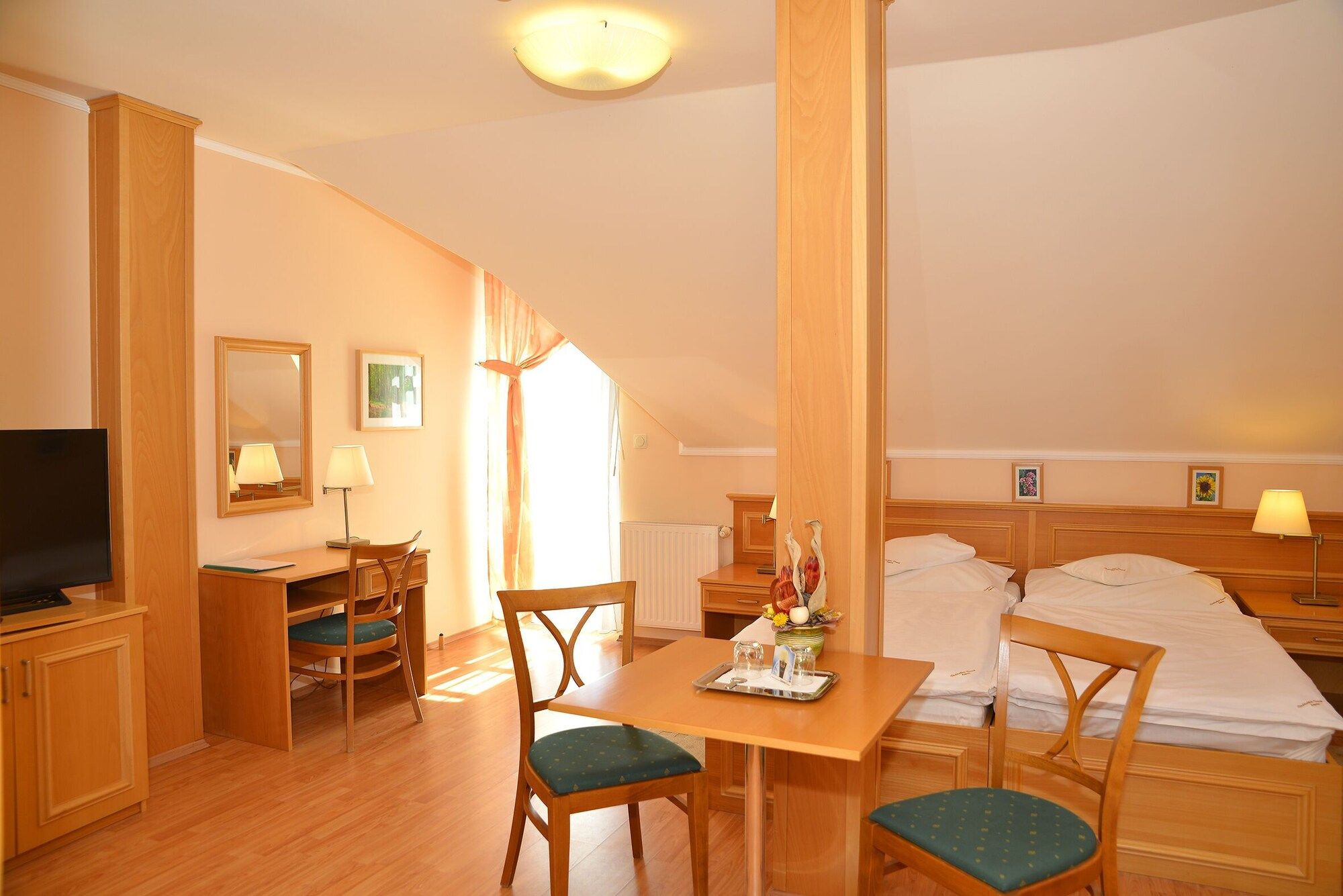 Vadászkürt Panzió és Étterem