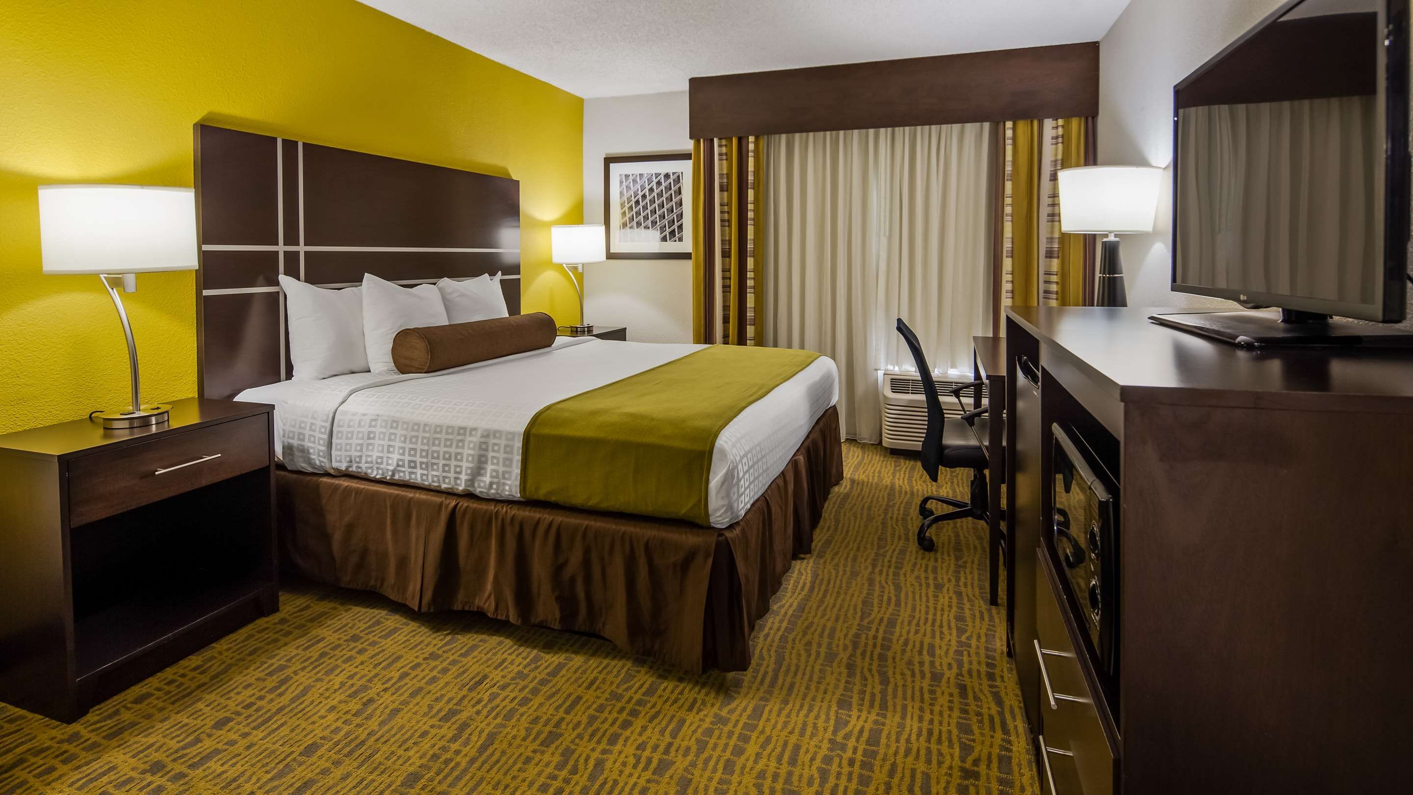 Best Western Plus Hanes Mall Hotel - Winston-Salem - Ložnice