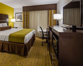 Best Western Plus Hanes Mall Hotel - Winston-Salem - Ložnice