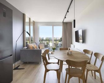 Elite Apartments Marine Suite - Danzig - Essbereich