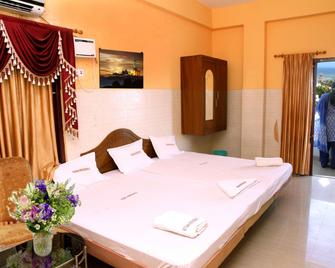 Hotel Viswa Residency - Kanyakumari - Bedroom