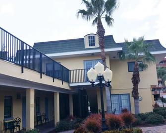 Royal Orleans - Redington Beach - Building