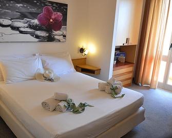 Hotel Colibrì - Alessano - Bedroom
