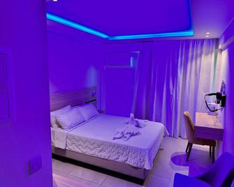 San Remo Hotel - Larnaca - Quarto