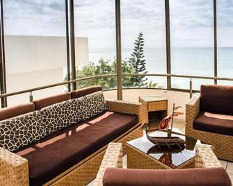 Hotel Vistalmar - Манта