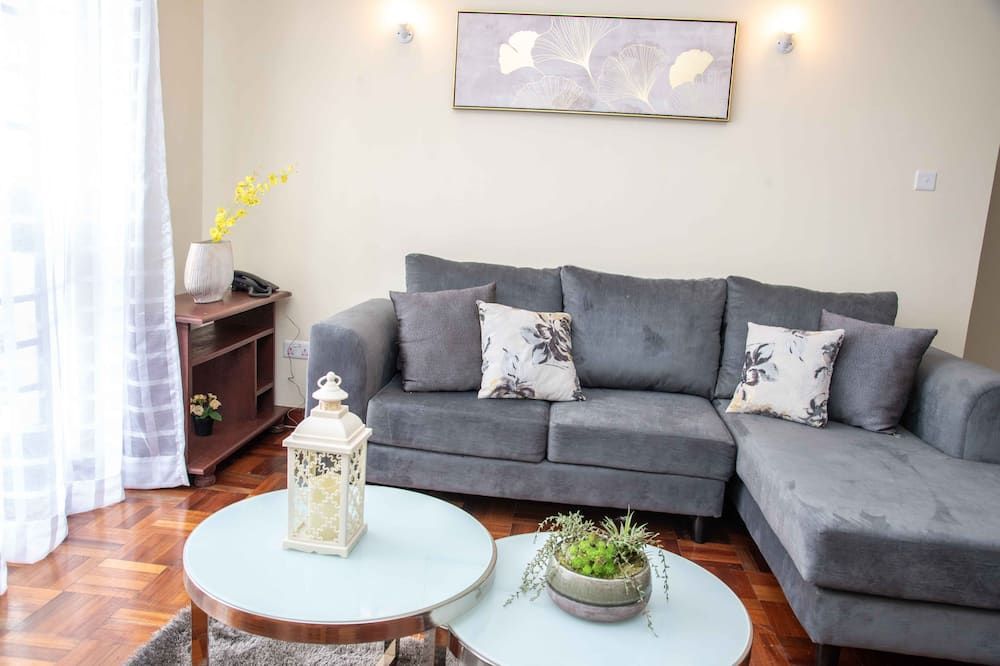 Sherry Homes Safari - Nairobi - Living room