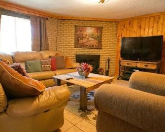 Cascade Mountain Stream - Cascade-Chipita Park - Living room