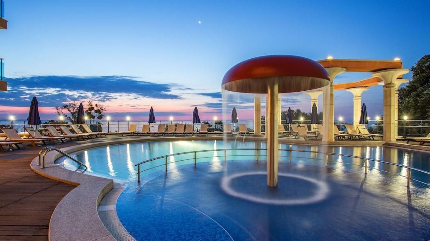 Astera Hotel & Spa With Free Private Beach