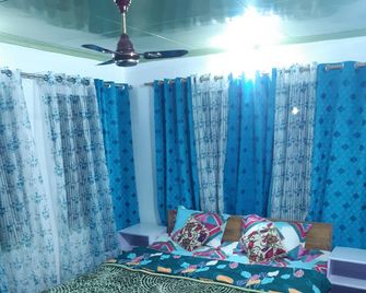 Rose Bowl Guest House/Paying Home - Srinagar - Quarto