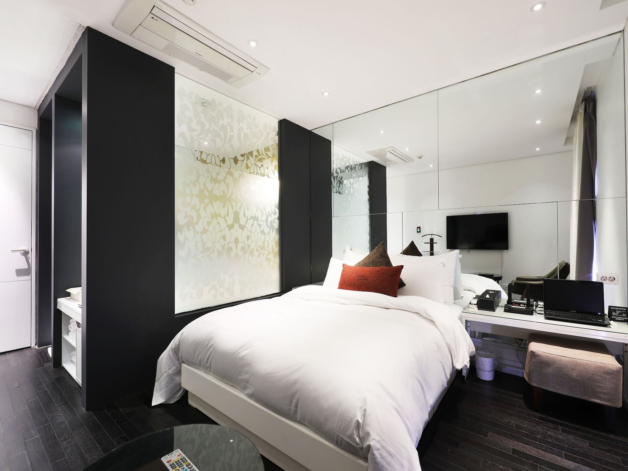 Hotel Amare thumbnail 3