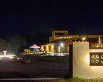S'ena Hotel - Arbus - Building