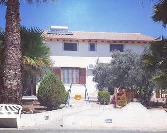 Villa Marisa - Appartamento Blu - Borgo Bonsignore - Edificio