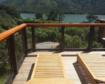 Marlborough Sounds Holiday Home - Anakiwa - Balcone