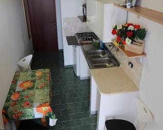 Casa Vacanza Villa Sole - Siculiana - Kitchen