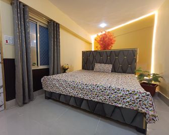 Shri Royal Rooms And Vasudev Baratghar - Pithorāgarh - Bedroom