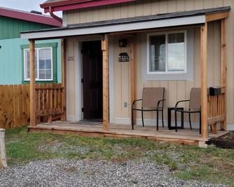 Relaxing Getaway, 5 min. from Dowtown Historic Livingston, Montana - Livingston - Patio