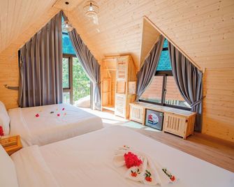 Bai Tu Long Mountain Resort - Van Don - Bedroom
