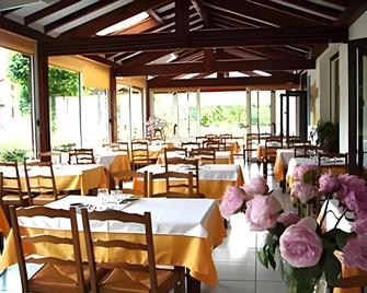 Hotel Pyrenées Atlantique - Senpere - Restaurante