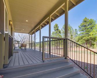 Deck & Atv Trail Access: Quiet Cabin In Show Low - Show Low - Balcony