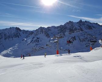 Located at the foot of the slopes Appartement 9 people maximum fully equipped - Bagnères-de-Bigorre - Annehmlichkeit