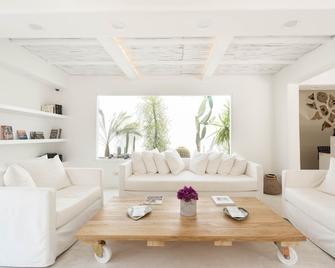 Yaz Beach Hotel - Yalikavak - Living room